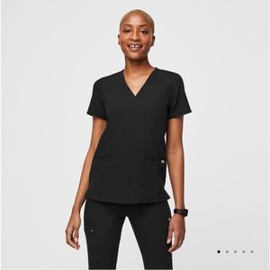 FIGS Casma Top in Black, Size S